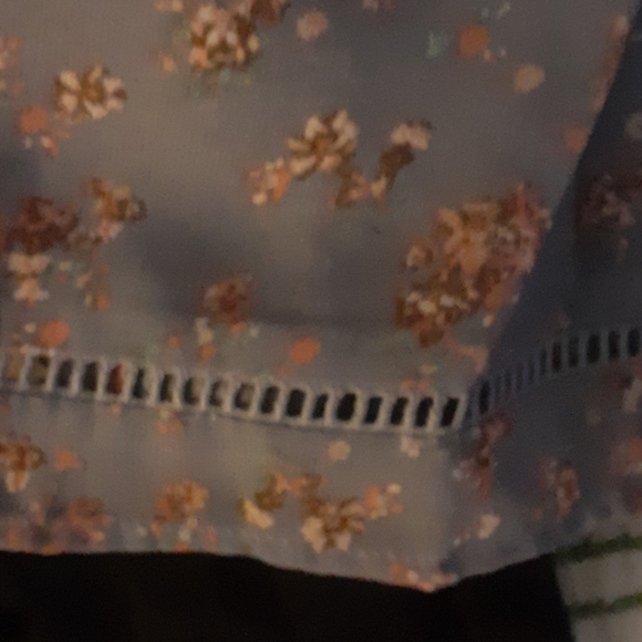 Blouse - Picture 6 of 7